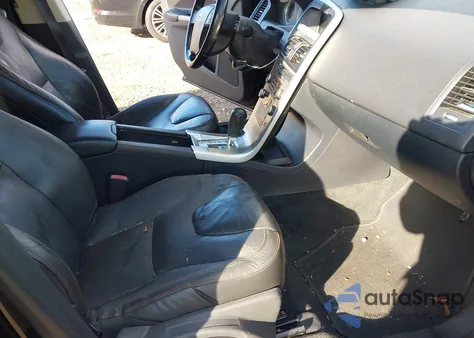 2010 Volvo Xc60 T6/T6 R-Design from USA, damaged, VIN YV4992DZ4A2101904